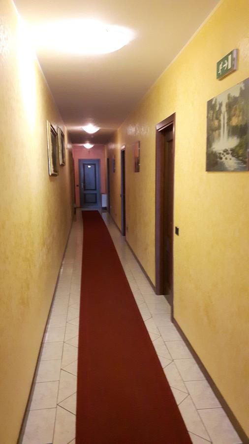 Hotel Armida Castenedolo Exteriör bild